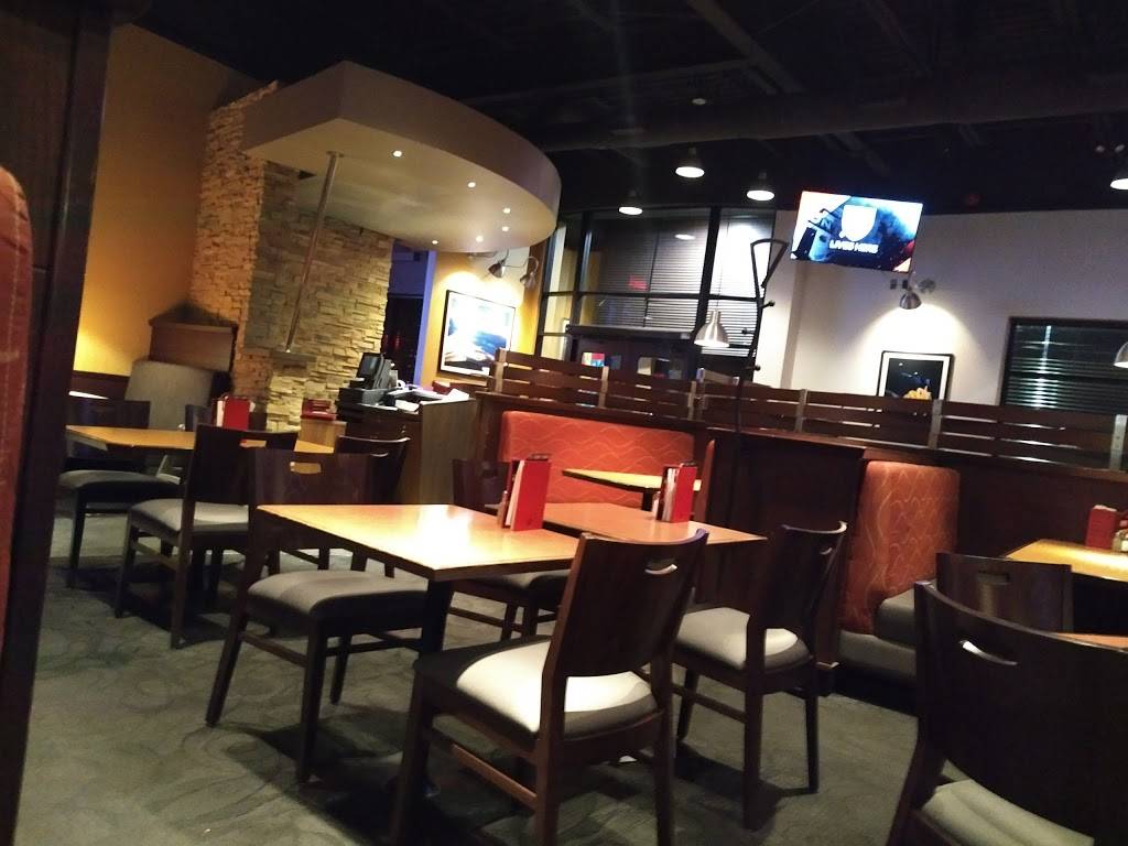 Boston Pizza | restaurant | 7300 Boulevard des Roseraies, Anjou, QC H1M 2T5, Canada | 5147884848 OR +1 514-788-4848