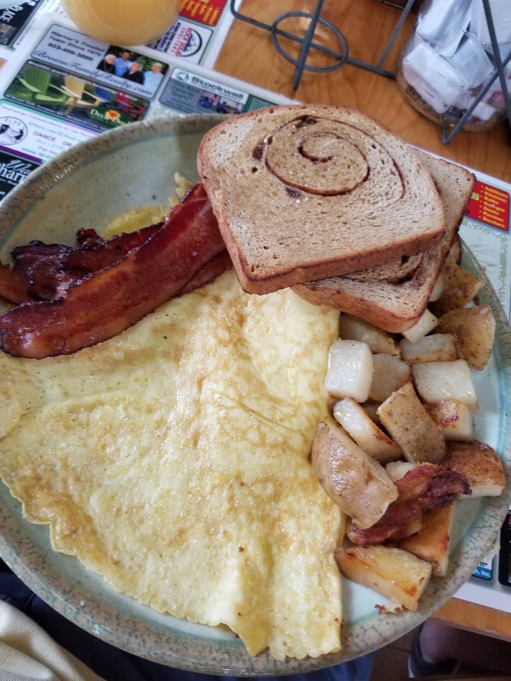 Foot Hills of Warner | restaurant | 15 E Main St, Warner, NH 03278, USA | 6034562140 OR +1 603-456-2140