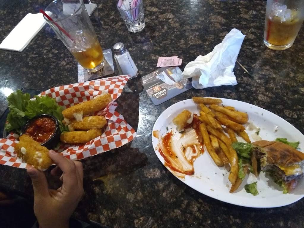 Kallans Bar and Grill | restaurant | 13330 Ranchero Rd, Hesperia, CA 92344, USA | 4428005800 OR +1 442-800-5800