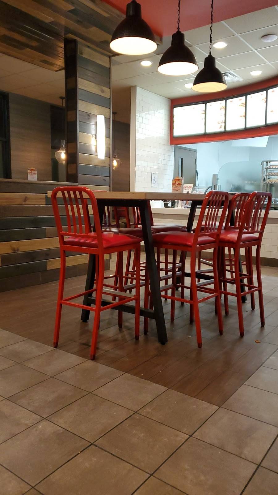 Arbys | meal takeaway | 8580 Commerce Dr, Lake Point, UT 84074, USA | 4352687044 OR +1 435-268-7044