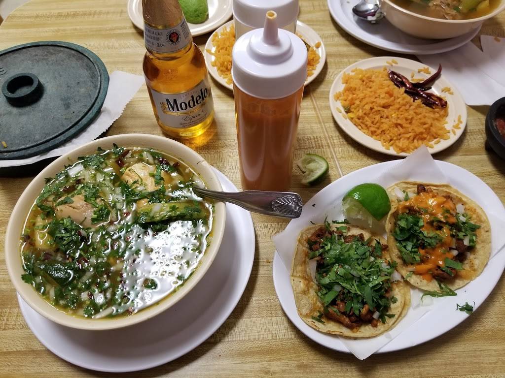 Taqueria El Gallo de Oro | restaurant | 1186 Lee St, Des Plaines, IL 60016, USA | 8478276679 OR +1 847-827-6679