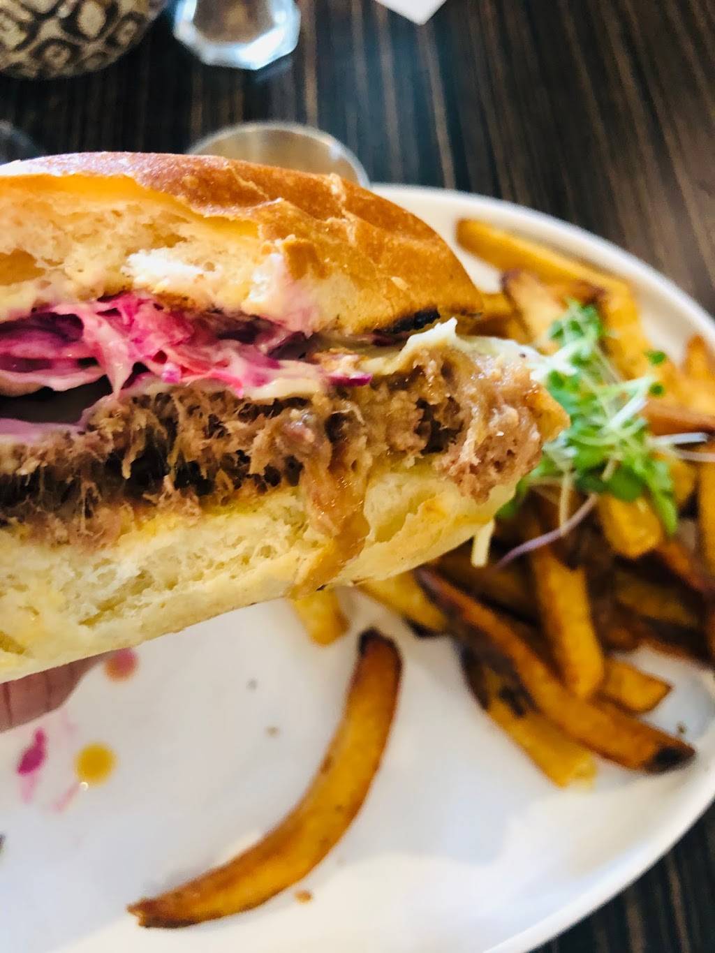 Bistro Martini Grill | restaurant | 1550 Boulevard de Montarville, Boucherville, QC J4B 5Y3, Canada | 4508573336 OR +1 450-857-3336