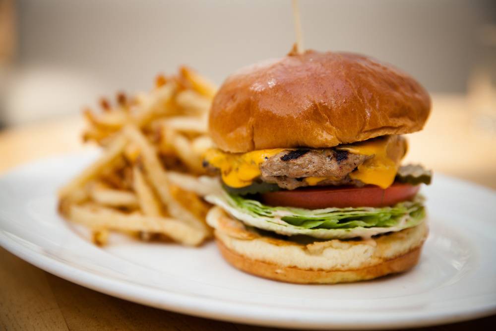 Summer House Santa Monica | restaurant | 1954 N Halsted St, Chicago, IL 60614, USA | 7736344100 OR +1 773-634-4100