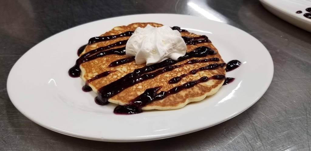 Stewarts Ol Smokehouse | restaurant | 412 Broadway St, Valley Falls, KS 66088, USA | 7855737605 OR +1 785-573-7605