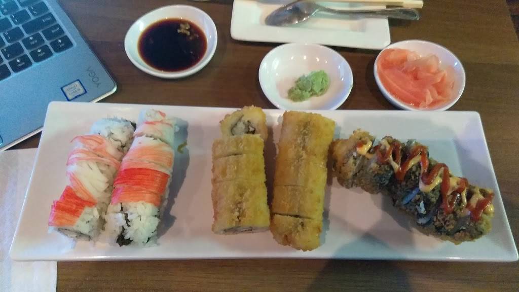 Moonrise Spirit & Sushi | restaurant | 1320 N Zaragoza Rd #7930, El Paso, TX 79936, USA | 9152197043 OR +1 915-219-7043