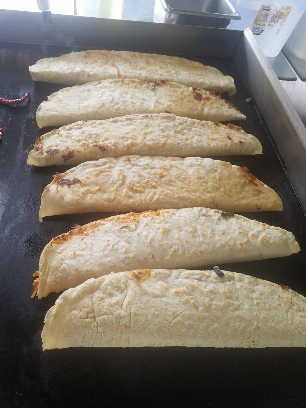 Nonato’s Kitchen | restaurant | 3881 Cleveland Ave, Columbus, OH 43224, USA | 6147784176 OR +1 614-778-4176