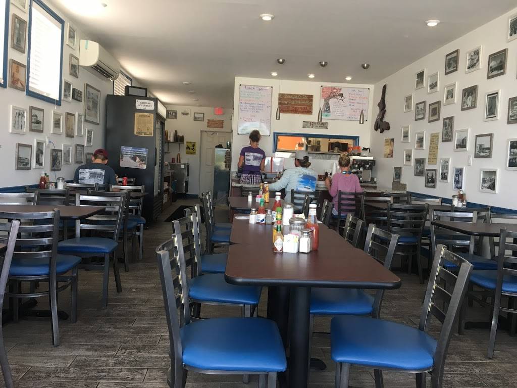 Stouts Restaurant | restaurant | 8349 Overseas Hwy, Marathon, FL 33050, USA | 3057436437 OR +1 305-743-6437