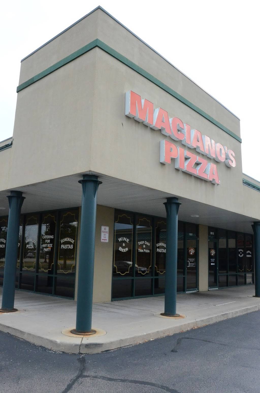 Macianos Pizza & Pastaria | meal delivery | 850 Brook Forest Ave, Shorewood, IL 60431, USA | 8157730800 OR +1 815-773-0800