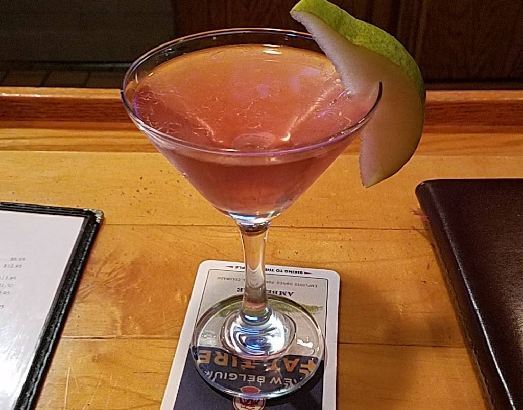 DeStefanos Olde Erie | restaurant | 7 W Main St, Middletown, NY 10940, USA | 8453443743 OR +1 845-344-3743