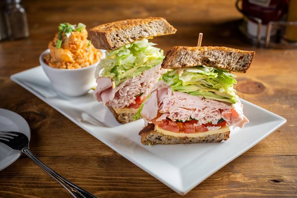 Bat 17 | meal takeaway | 1709 Benson Ave, Evanston, IL 60201, USA | 8477337117 OR +1 847-733-7117