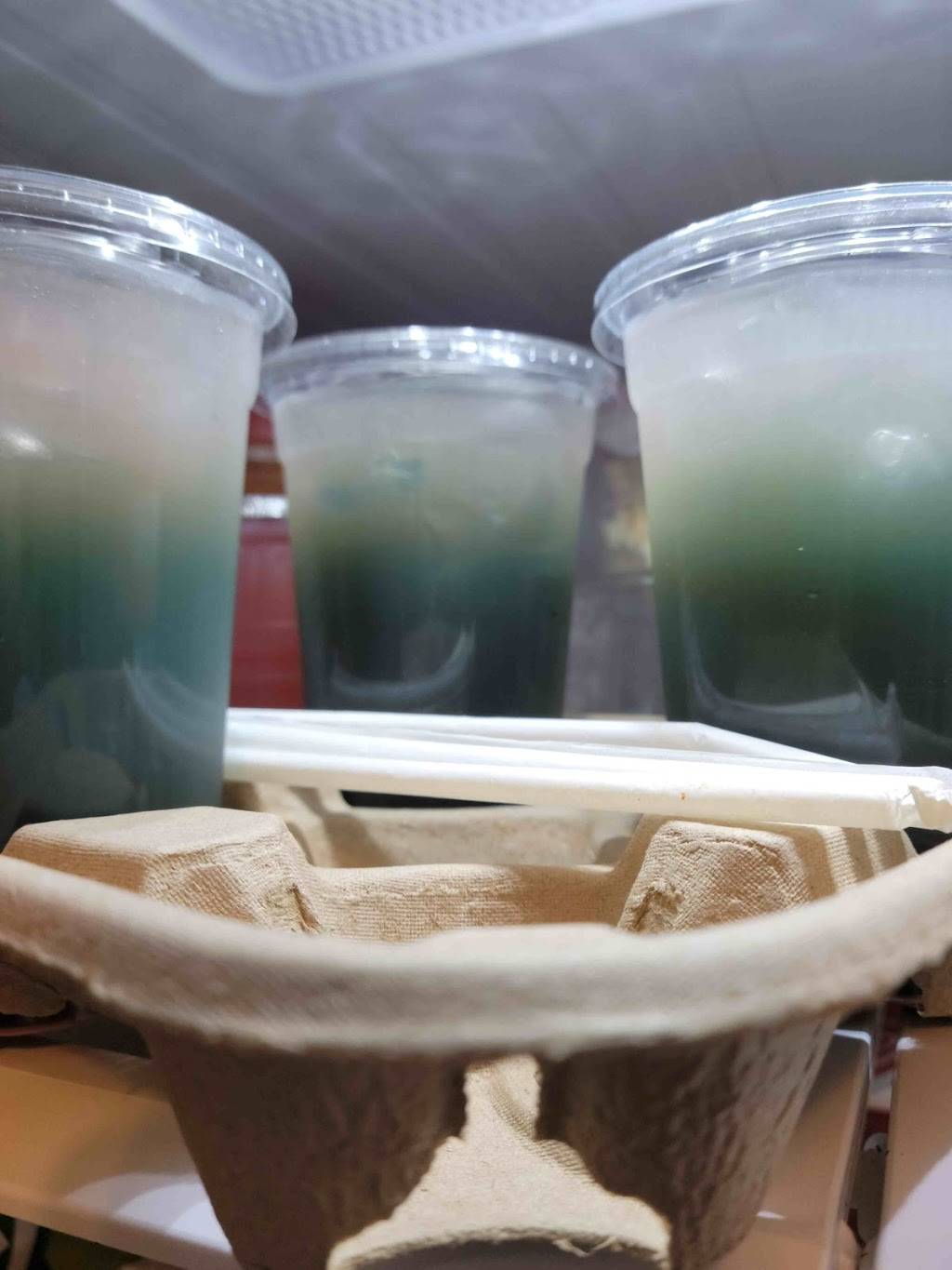 Lins Smoothies and Enegry Teas | restaurant | 6808 Belton St, Garden City, MI 48135, USA | 3134025105 OR +1 313-402-5105