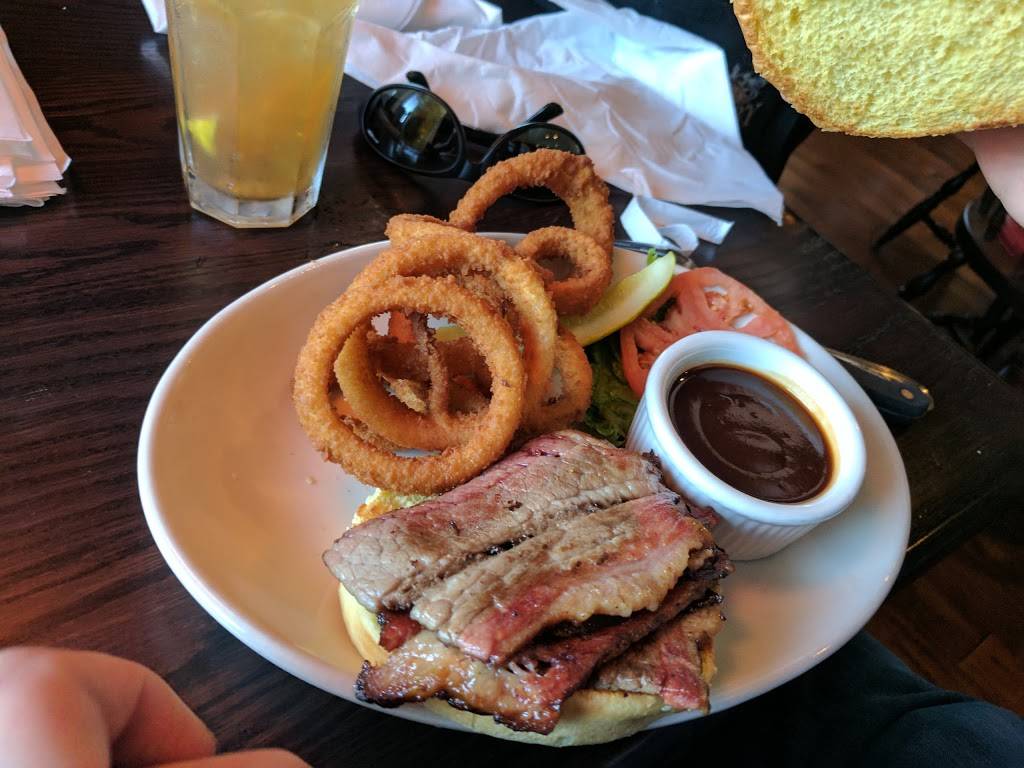 Country House Restaurant | restaurant | 2799 Maple Ave, Lisle, IL 60532, USA | 6309830545 OR +1 630-983-0545