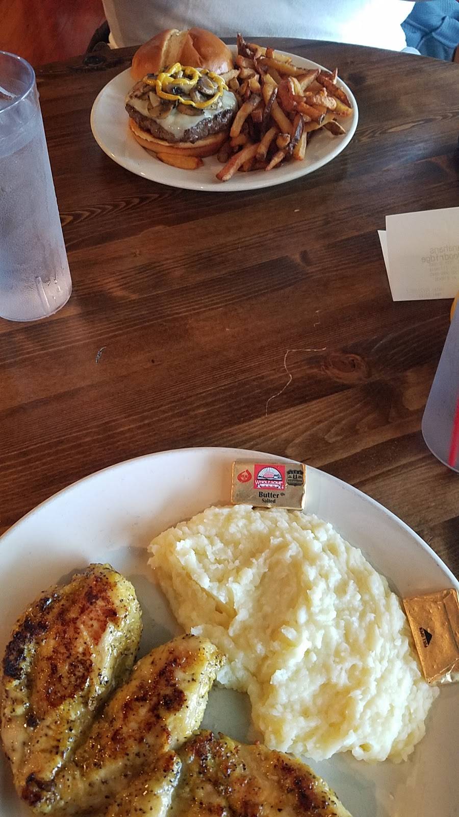 Shanahans Food & Spirits | night club | 1999 75th St, Woodridge, IL 60517, USA | 6309855945 OR +1 630-985-5945