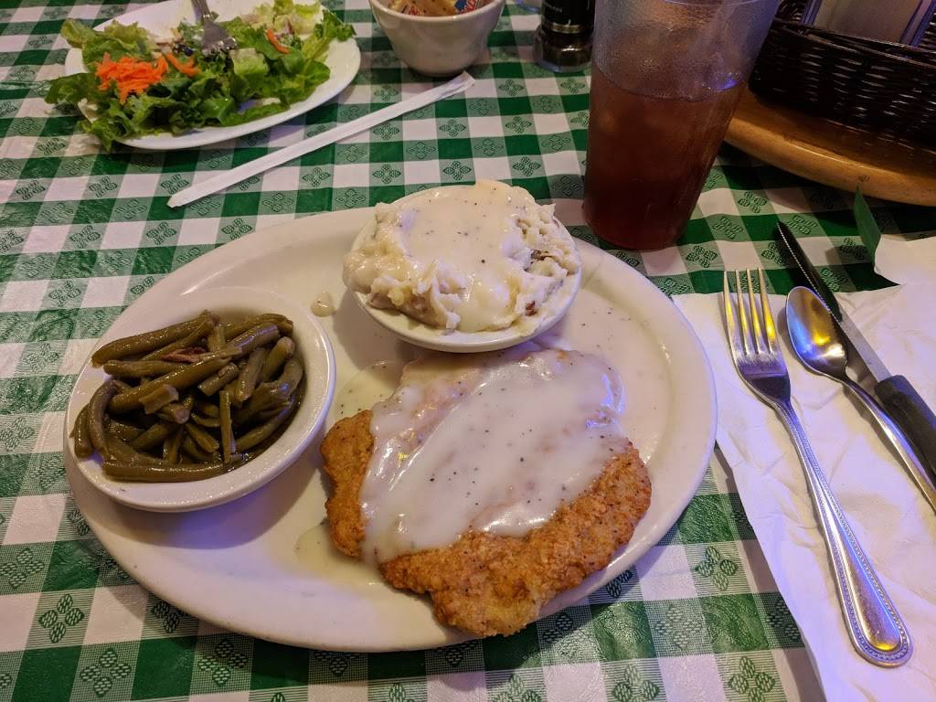 Crossroads Country Kitchen | restaurant | 7947 FL-40, Ocala, FL 34482, USA | 3522371250 OR +1 352-237-1250