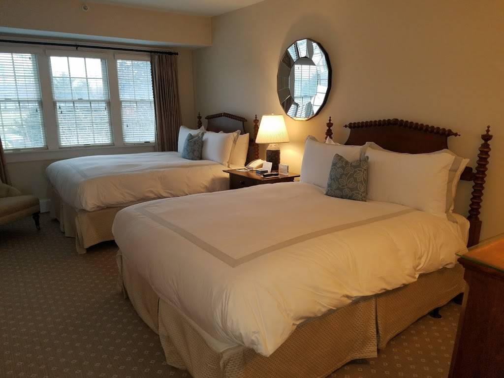 Chatham Bars Inn | restaurant | 297 Shore Rd, Chatham, MA 02633, USA | 5089450096 OR +1 508-945-0096