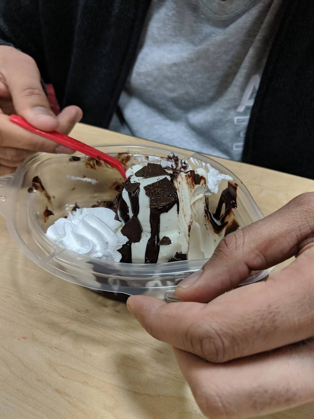 Dairy Queen | restaurant | 2916 Eglinton Ave E, Scarborough, ON M1J 2E4, Canada | 4164396173 OR +1 416-439-6173