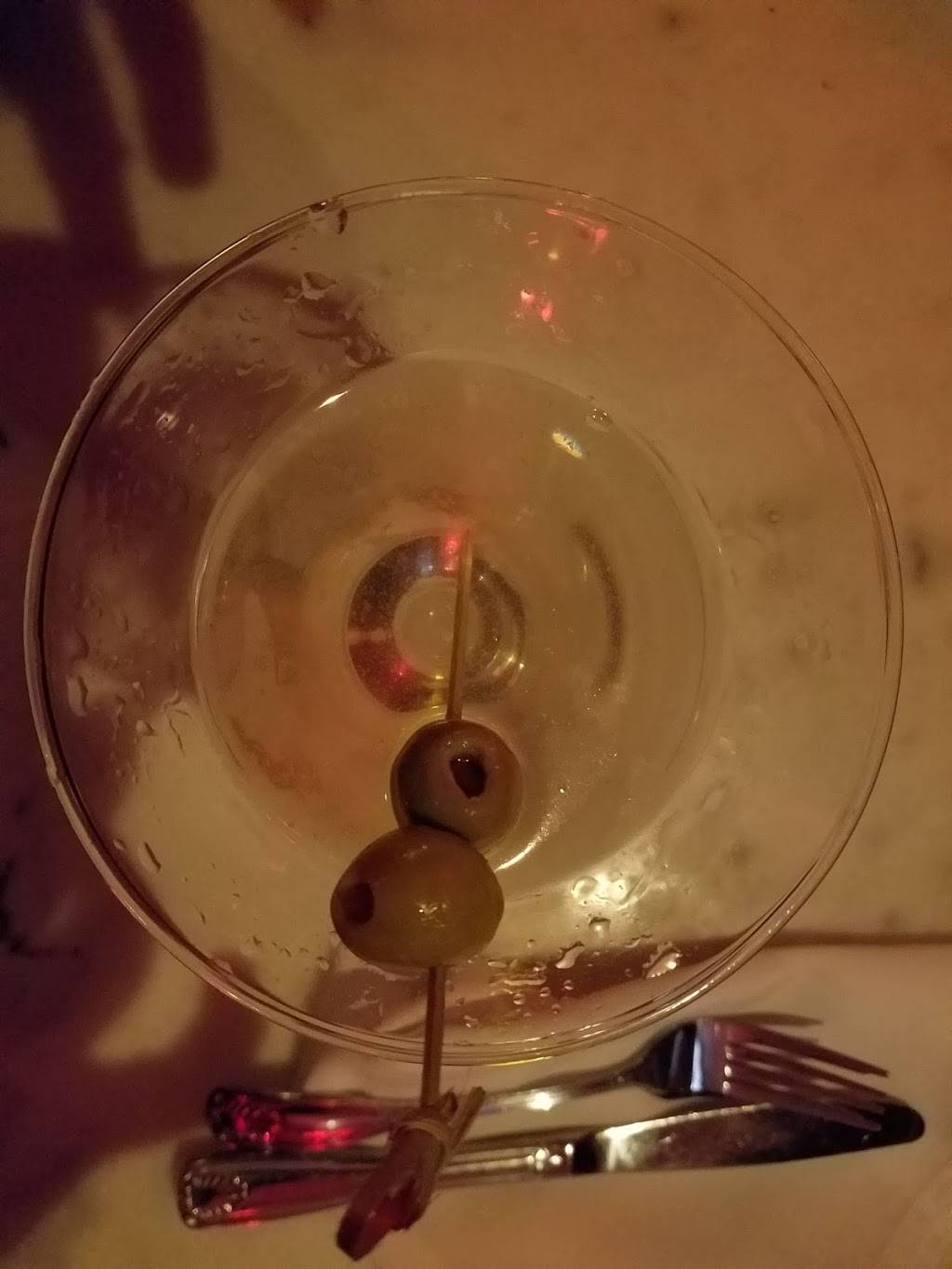 Chalet | restaurant | 1 Railroad Ave, Roslyn, NY 11576, USA | 5166217975 OR +1 516-621-7975