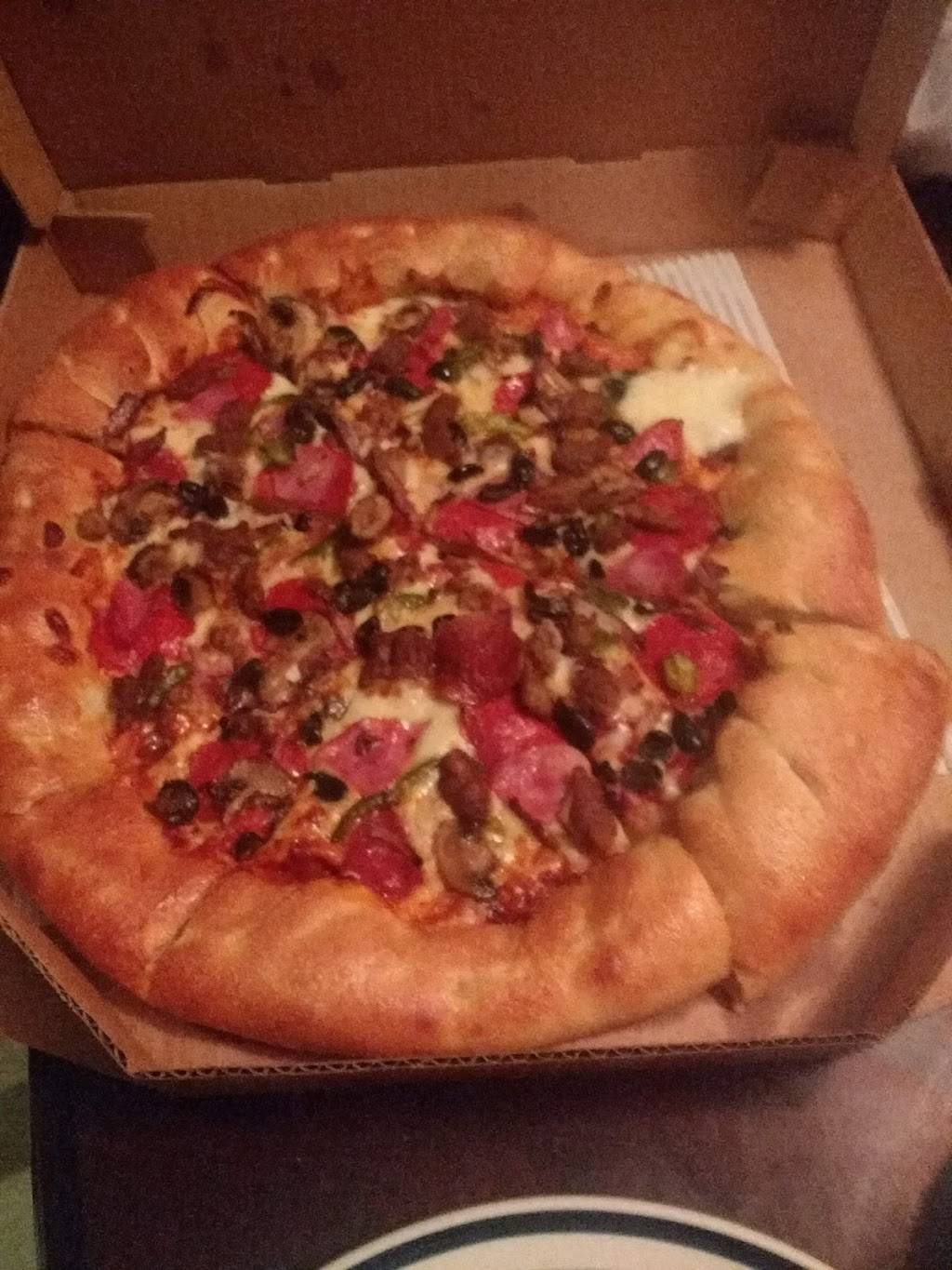 Pizza Hut | restaurant | 3035 Dunn Ave #1, Jacksonville, FL 32218, USA | 9049249500 OR +1 904-924-9500