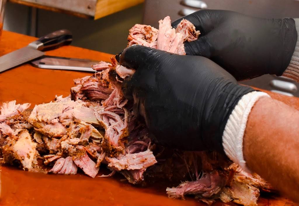 The BBQ Guy | restaurant | 180 Race Track Rd, Oldsmar, FL 34677, USA | 7274799240 OR +1 727-479-9240