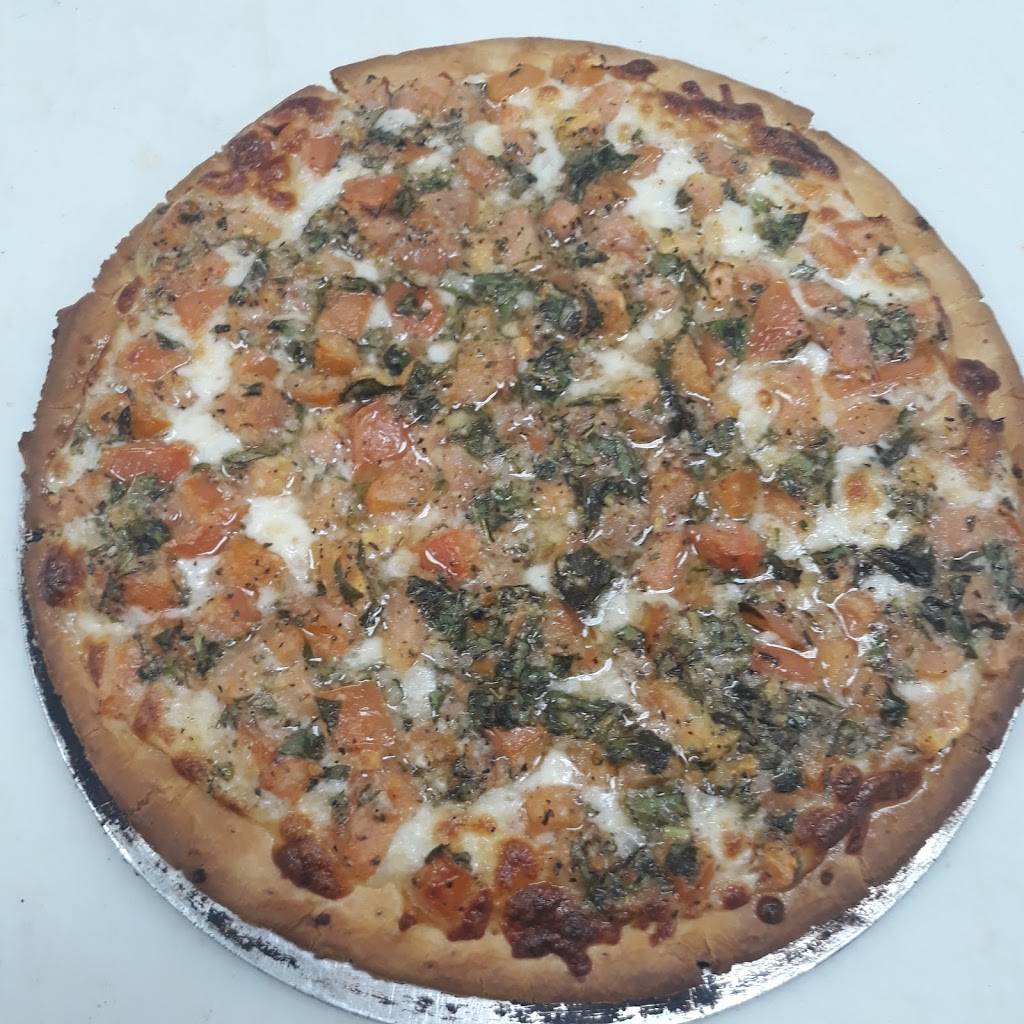 Nonno Carms Pizza & Pasta | restaurant | 1022 College Ave, Wheaton, IL 60187, USA | 6305104000 OR +1 630-510-4000