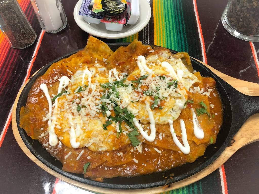 Jackie’s Mexican Cuisine | restaurant | 3207 S Halsted St, Chicago, IL 60608, USA | 3128775349 OR +1 312-877-5349