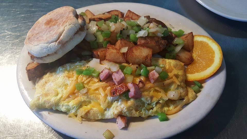 Grammas Corner Kitchen | restaurant | 10880 SE McLoughlin Blvd, Portland, OR 97222, USA | 5036547110 OR +1 503-654-7110