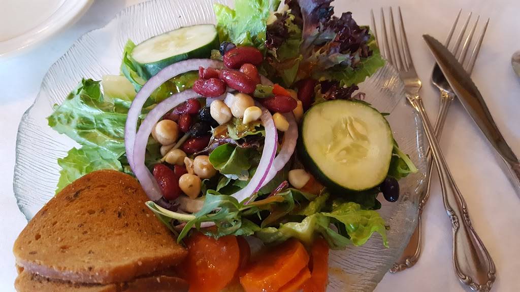 River Lake Inn Restaurant Gardens-Trails | restaurant | 767 Ralston Rd, Colon, MI 49040, USA | 2694322626 OR +1 269-432-2626