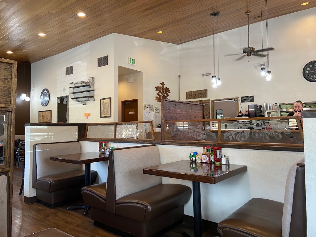 Big Y Cafe | restaurant | 7546 Saunders Rd, Peshastin, WA 98847, USA | 5095485012 OR +1 509-548-5012