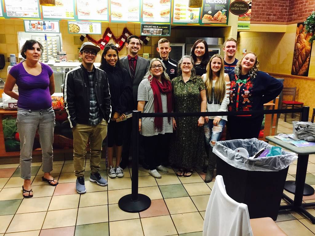 Subway | restaurant | B, 7600 Greenhaven Dr #304, Sacramento, CA 95831, USA | 9163926720 OR +1 916-392-6720