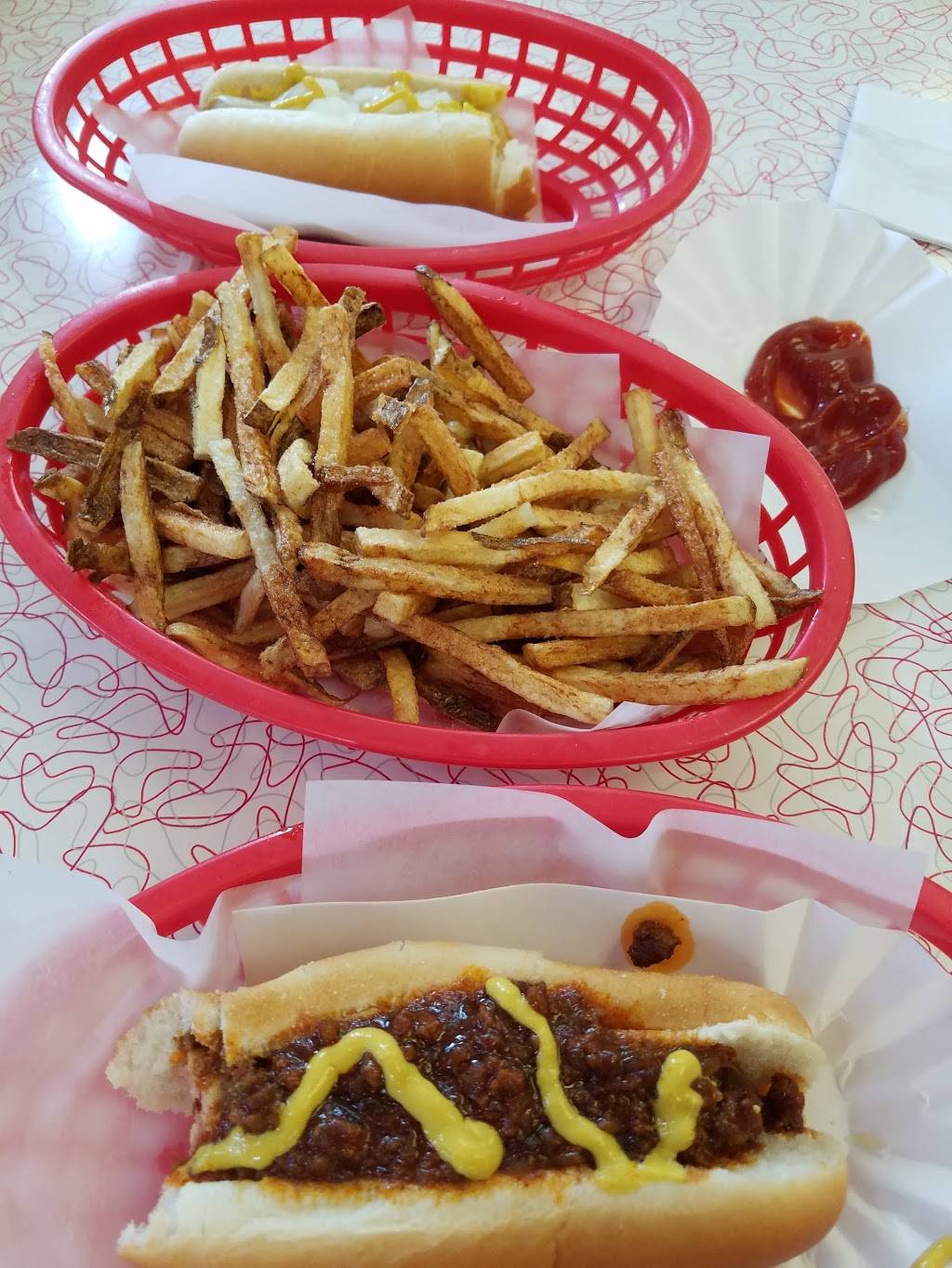 Kremeland | restaurant | 514 N Main St, Navarre, OH 44662, USA | 3308795018 OR +1 330-879-5018