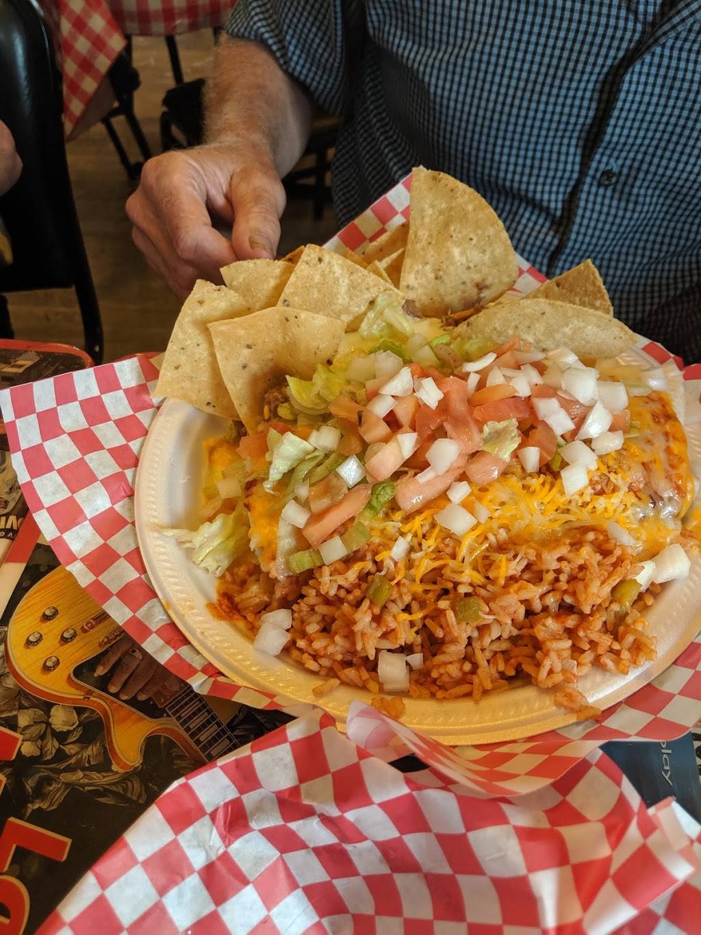 River Rock Cafe | restaurant | 614 E Midland St #4729, Bay City, MI 48706, USA | 9898945500 OR +1 989-894-5500