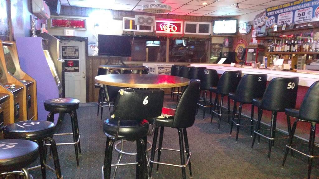 Trackside | restaurant | W2453 Oak St, Ashippun, WI 53003, USA | 9204747377 OR +1 920-474-7377