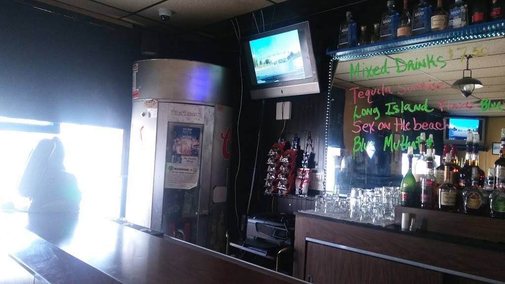 Magnet Bar | restaurant | 8091 Colerain Ave, Cincinnati, OH 45239, USA | 5138349353 OR +1 513-834-9353