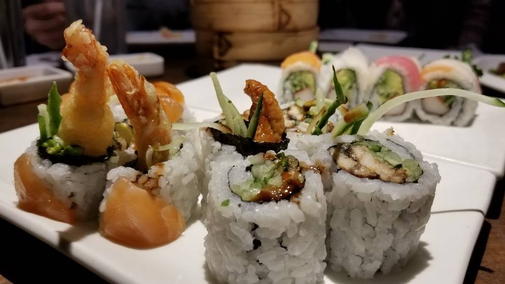 August 8 Stoney Creek | restaurant | 835 Paramount Dr Unit #104, Stoney Creek, ON L8J 0B4, Canada | 9055617667 OR +1 905-561-7667