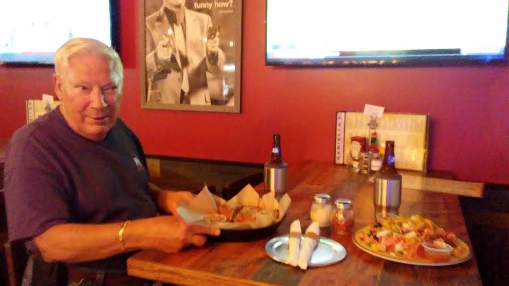 Daniellos Pizzeria Cafe Restaurant | meal delivery | 70 W 95th St, New York, NY 10025, USA | 2129610340 OR +1 212-961-0340