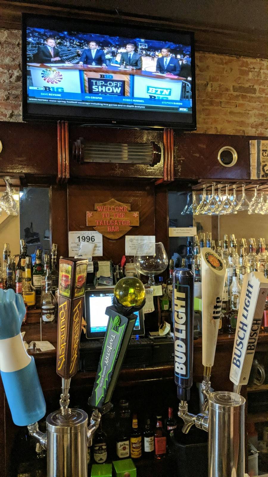 Tailgater | restaurant | 140 E Main St, Marcellus, MI 49067, USA | 2696460494 OR +1 269-646-0494