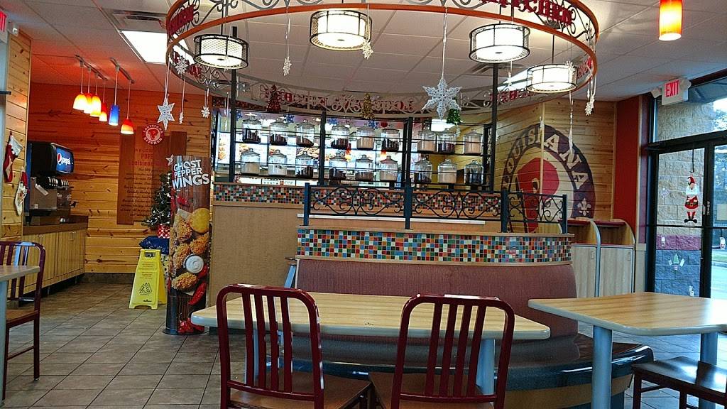 Popeyes Louisiana Kitchen | restaurant | 2701 E Busch Blvd, Tampa, FL 33612, USA | 8139354789 OR +1 813-935-4789