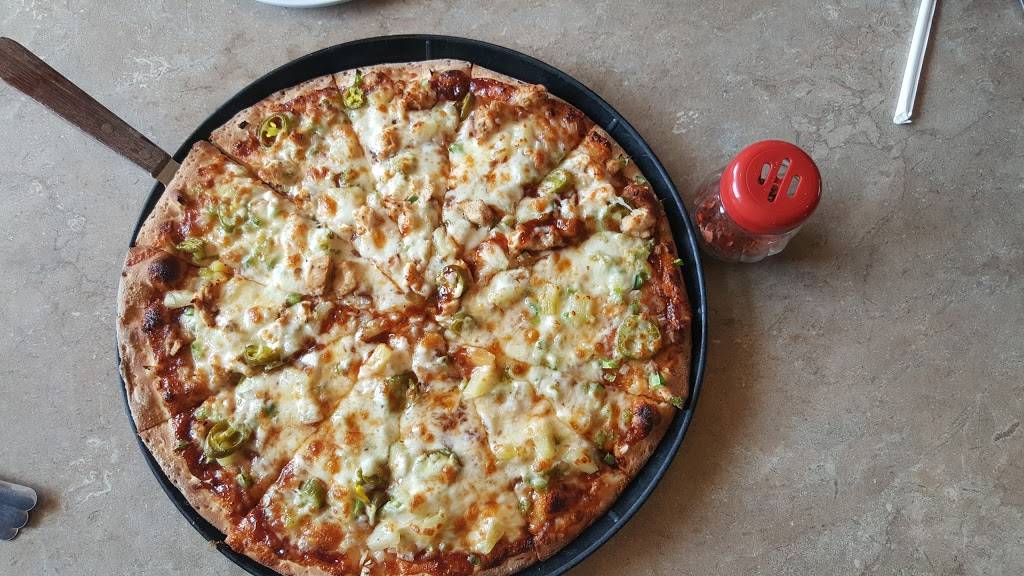 Chicagos Pizza | restaurant | 8498 IN-56, French Lick, IN 47432, USA | 8129362962 OR +1 812-936-2962