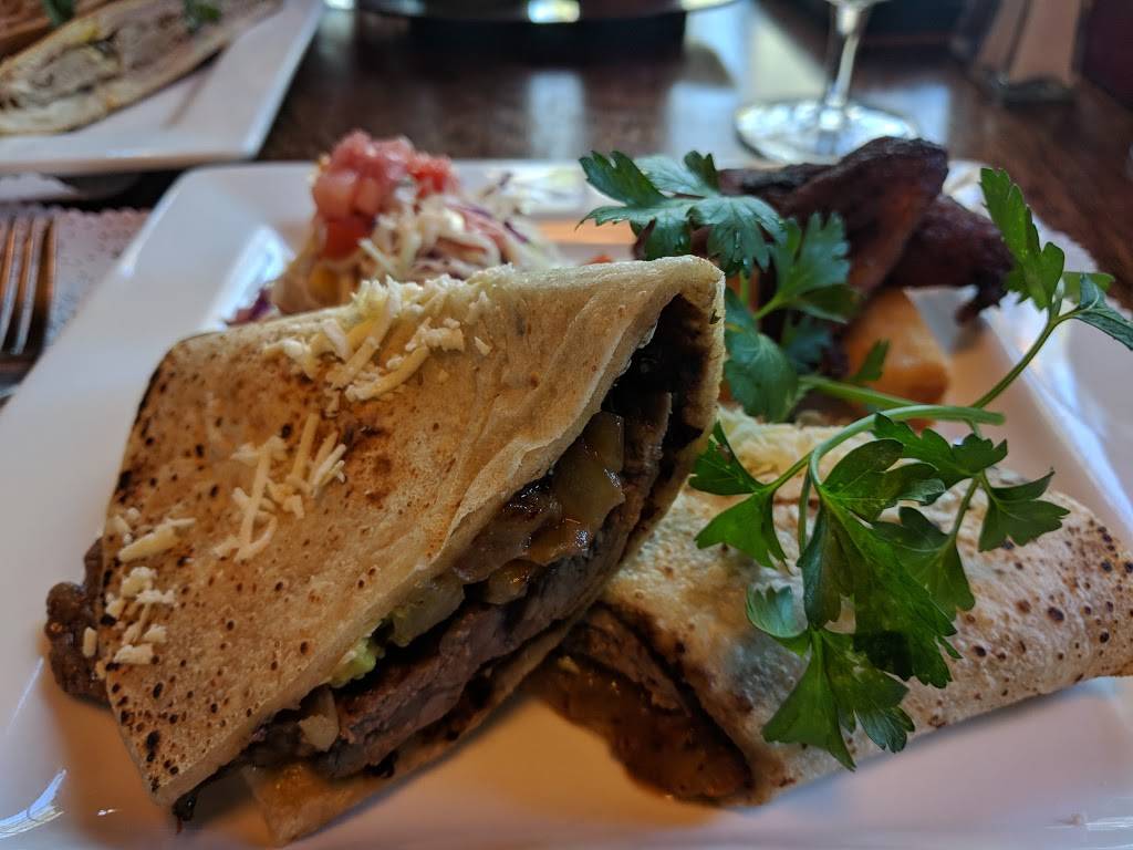 Chucherias Restaurant | restaurant | 101 2nd St #500, Holly Hill, FL 32117, USA | 3862390548 OR +1 386-239-0548