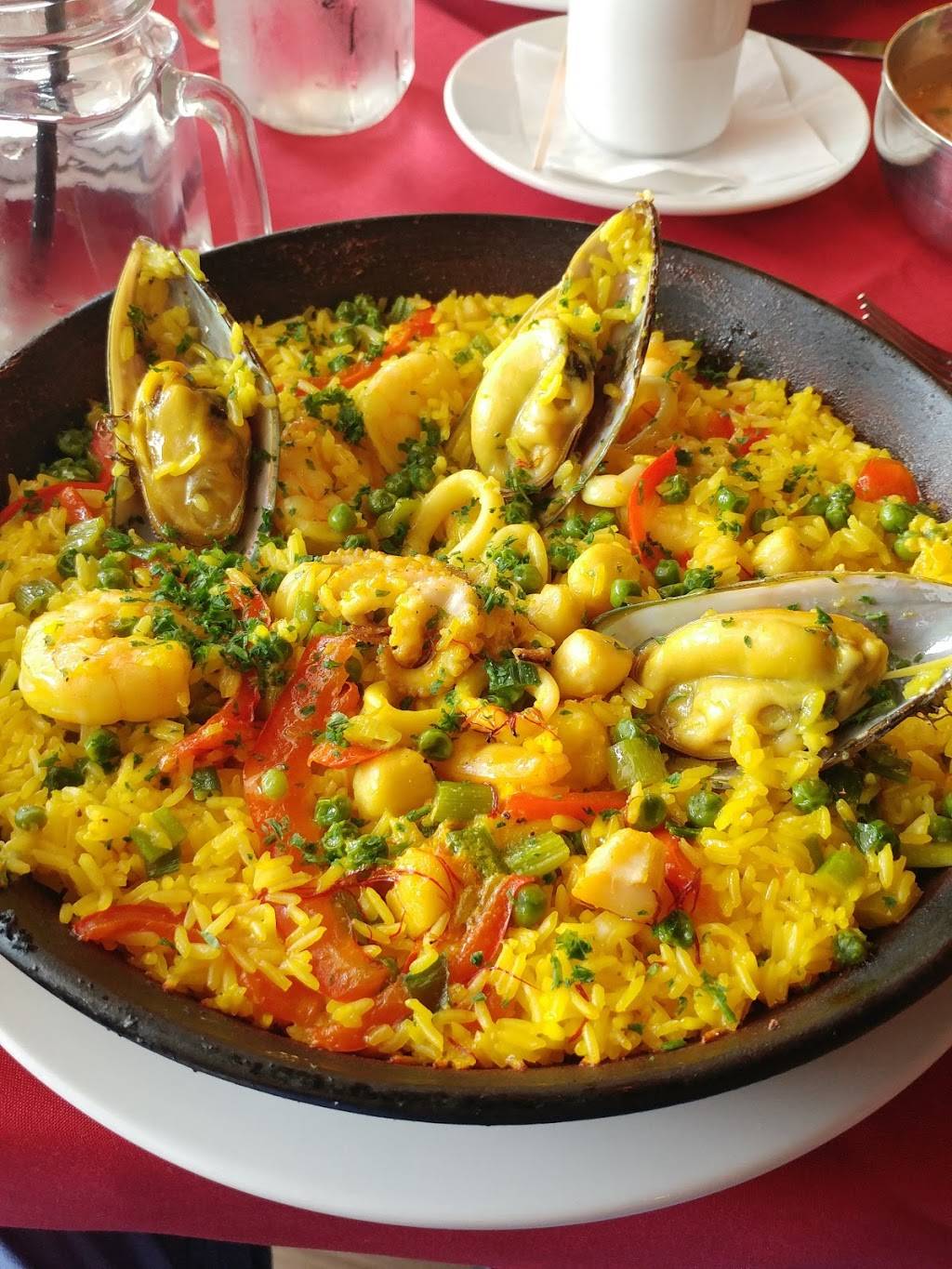 Garridos Bistro & Pastry | restaurant | 19605 Mack Ave, Grosse Pointe Woods, MI 48236, USA | 3134663042 OR +1 313-466-3042