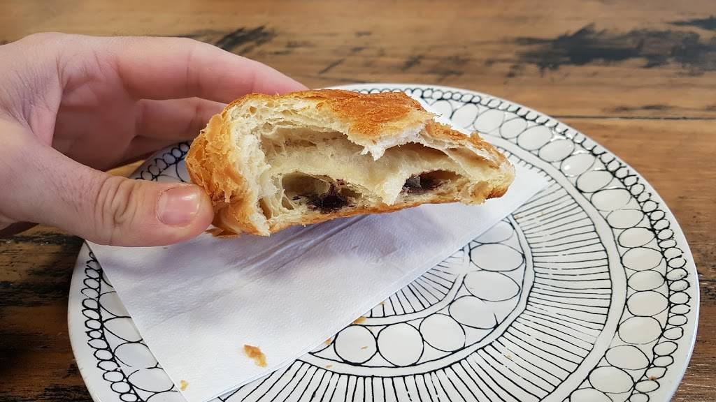 Le Sacré Pain - Patisserie Boulangerie Artisanale | bakery | 265 A Rue Saint-Joseph, Sainte-Martine, QC J0S 1V0, Canada | 4502590327 OR +1 450-259-0327