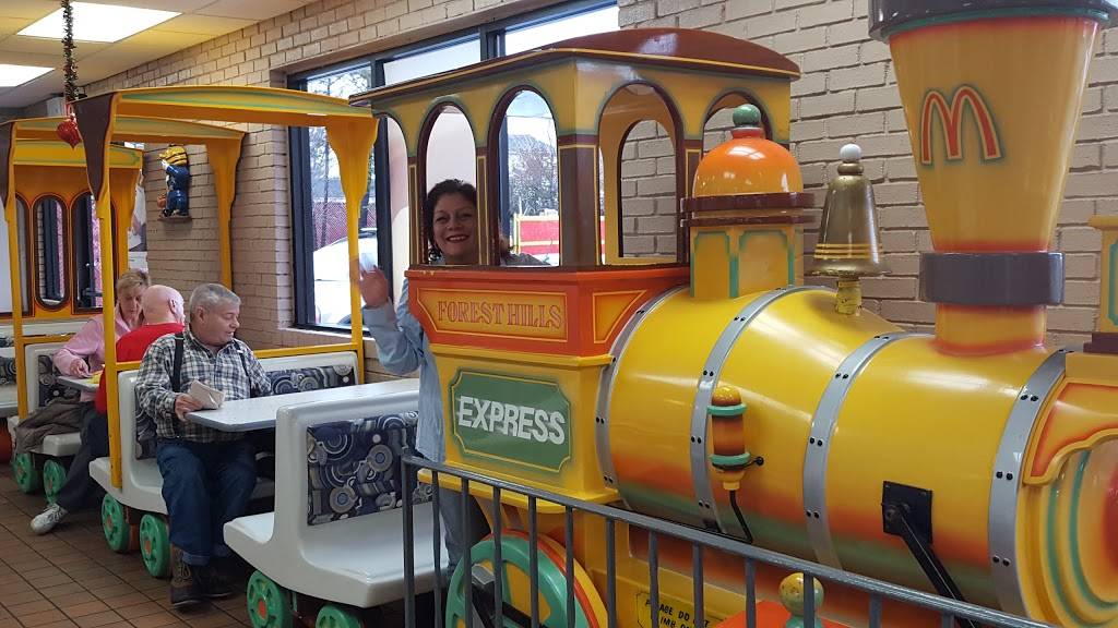 McDonalds | cafe | 98-01 Metropolitan Ave, Forest Hills, NY 11375, USA | 7182637281 OR +1 718-263-7281