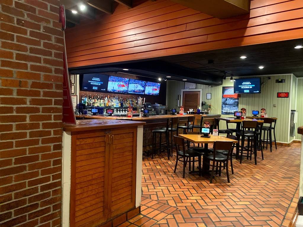 Chilis Grill & Bar | restaurant | 6730 S 27th St, Lincoln, NE 68512, USA | 4024202800 OR +1 402-420-2800