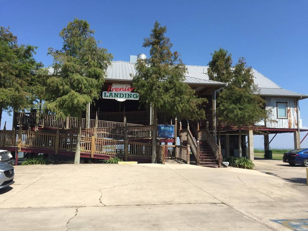 Frenier Landing | restaurant | 113 Dottie Ln, Laplace, LA 70068, USA | 9852242178 OR +1 985-224-2178