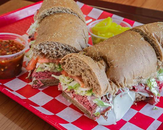 Jersey Giant Submarines | meal takeaway | 516 S Clinton St, Grand Ledge, MI 48837, USA | 5176224855 OR +1 517-622-4855