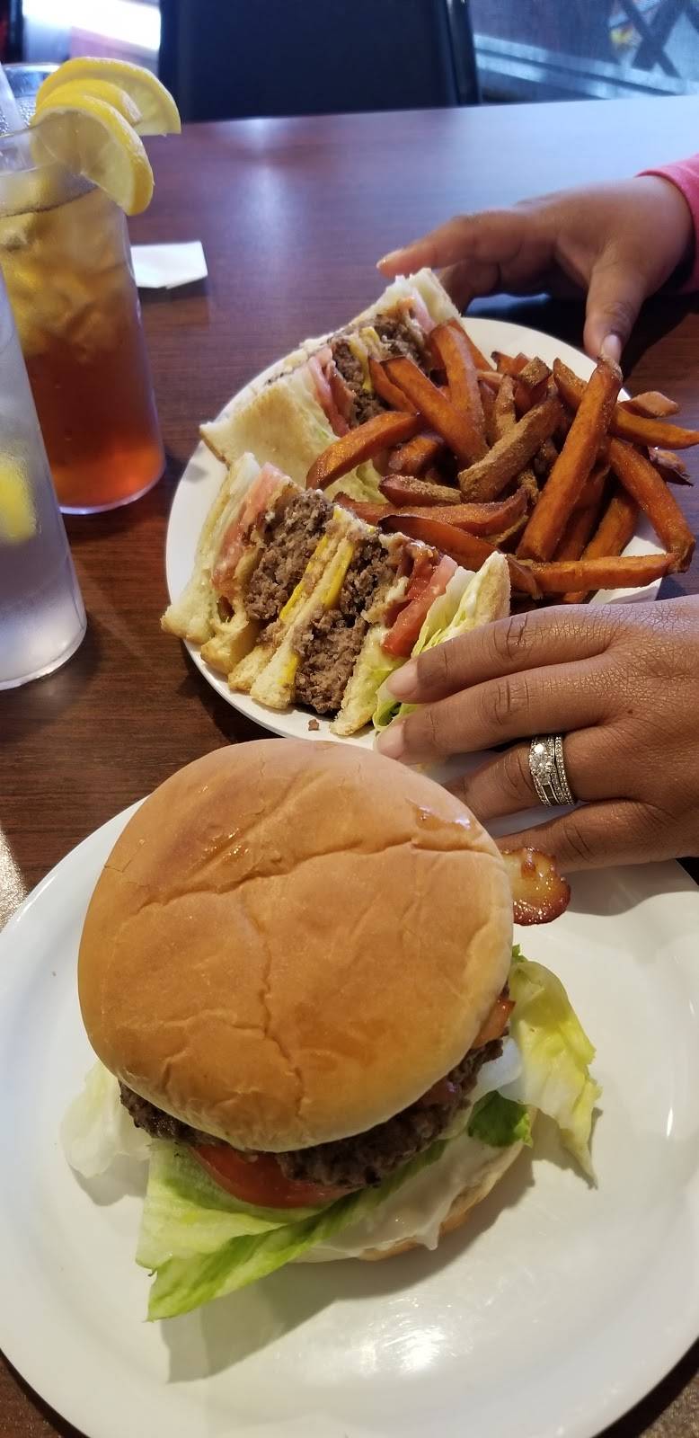 Bill & Frans Restaurant | restaurant | 11746 SC-34, Newberry, SC 29108, USA | 8032766888 OR +1 803-276-6888