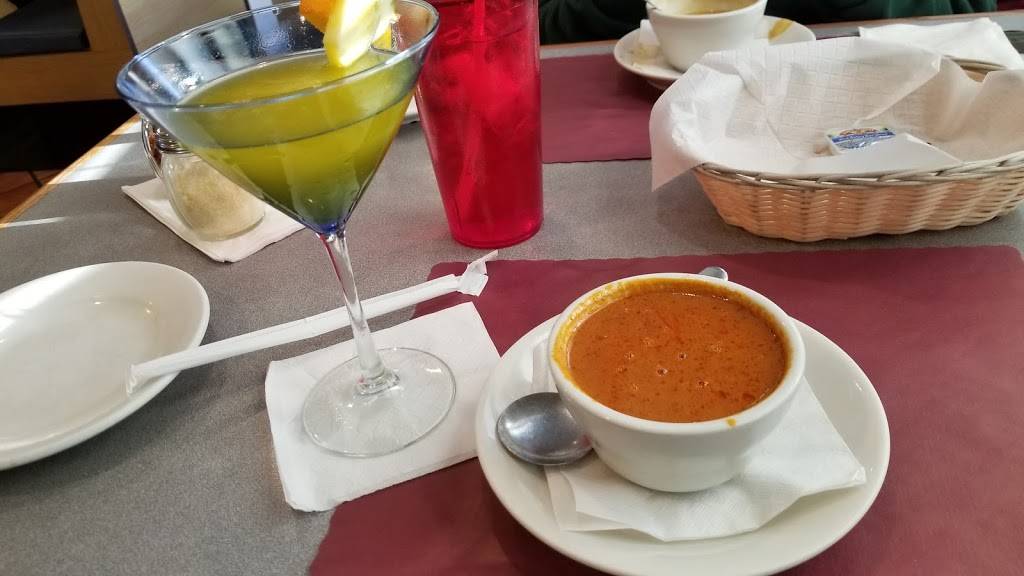 Zuccos Family Restaurant | restaurant | 451 Dalton Ave, Pittsfield, MA 01201, USA | 4134438112 OR +1 413-443-8112