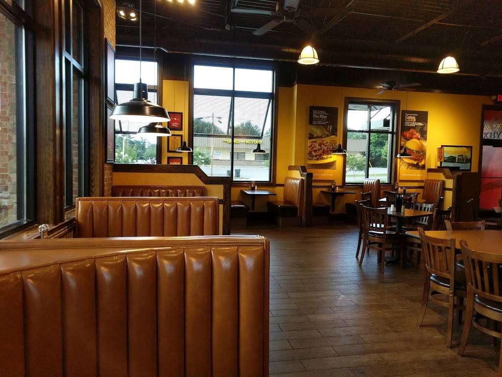 Zaxbys Chicken Fingers & Buffalo Wings | restaurant | 3201 Bearden Ct, Vestavia Hills, AL 35243, USA | 2059681519 OR +1 205-968-1519