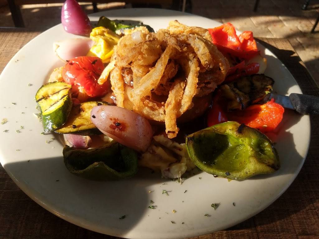 Gecko’s Grill & Pub | meal takeaway | 1900 Hillview St, Sarasota, FL 34239, USA | 9419532929 OR +1 941-953-2929