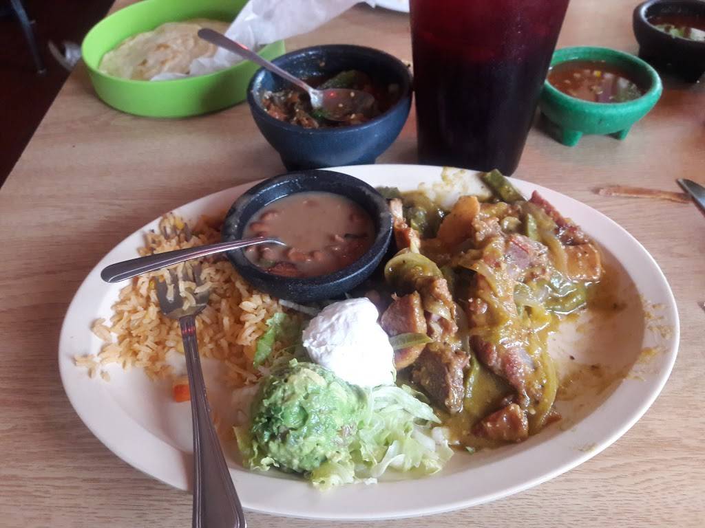 Lupitas Restaurant | restaurant | 1965 Fort Worth Ave, Dallas, TX 75208, USA | 2149417181 OR +1 214-941-7181